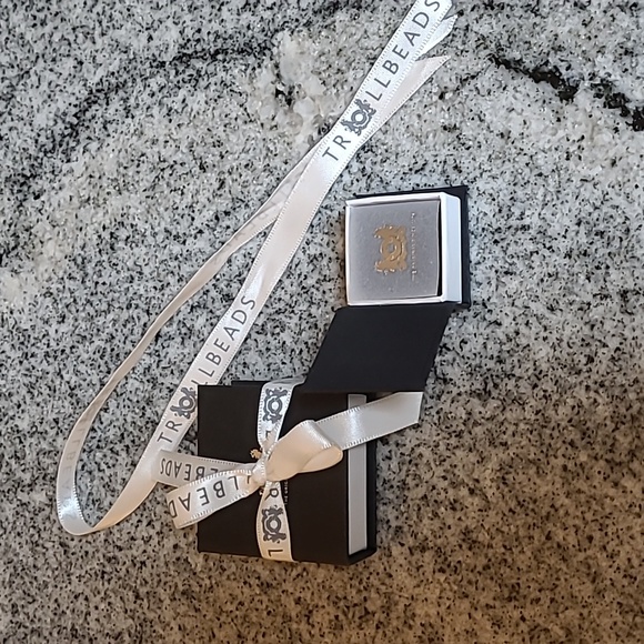 Trollbrads boxes,set of 2 with ribbons - Picture 1 of 5